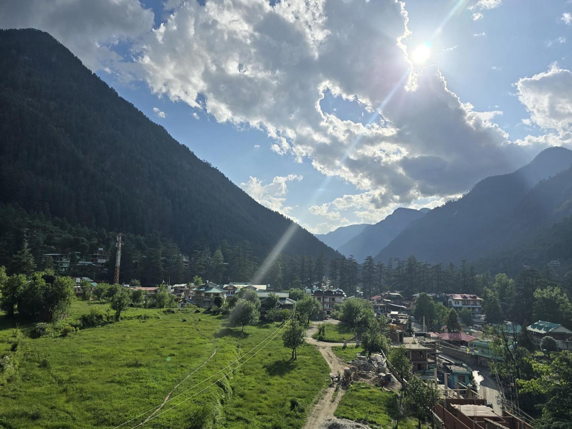 The Hillside Otel Kasol Dış mekan fotoğraf